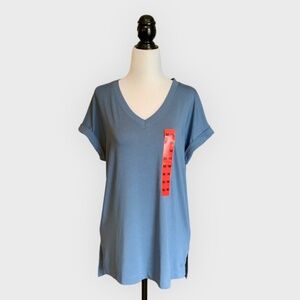 Banana Republic Women’s V-neck T-shirt (size medium)